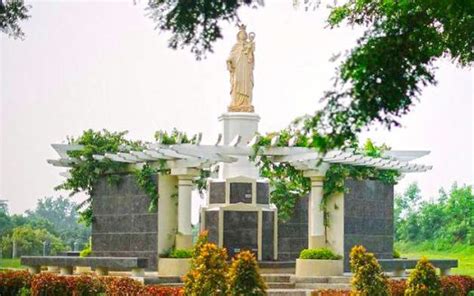 KOLUMBARYO (Tagalog).